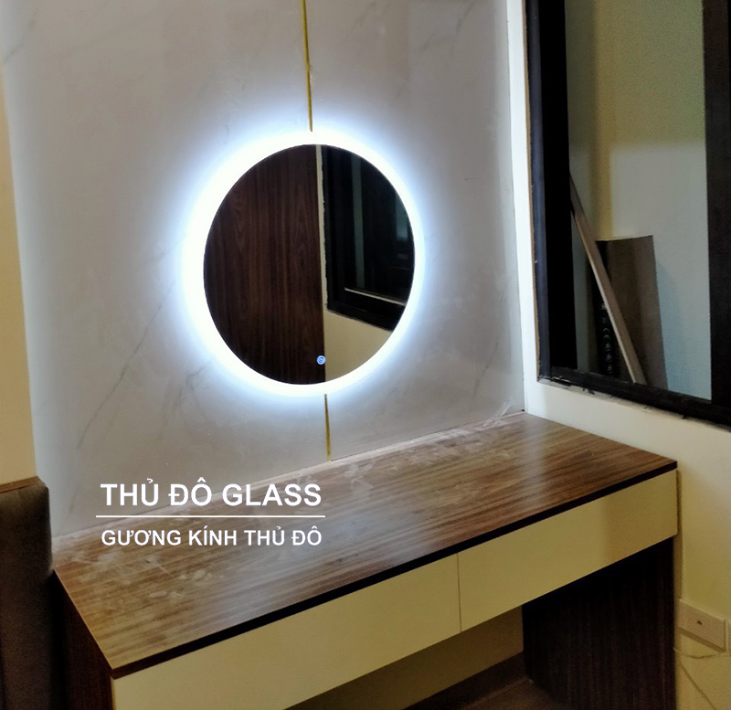Gương bàn trang điểm đèn led hình tròn