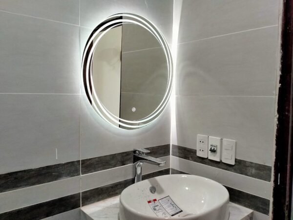 Gương nhà tắm nhà vệ sinh tại Tuy Hòa Phú Yên