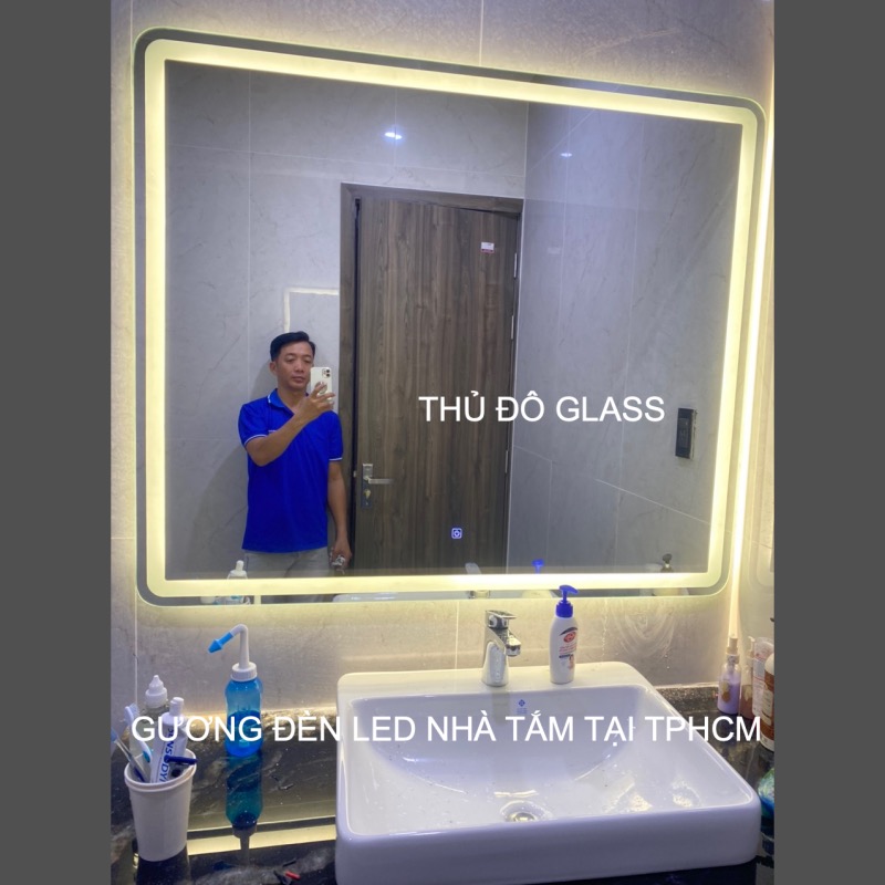 Gương đèn led treo nhà tắm phòng tắm tại TPHCM